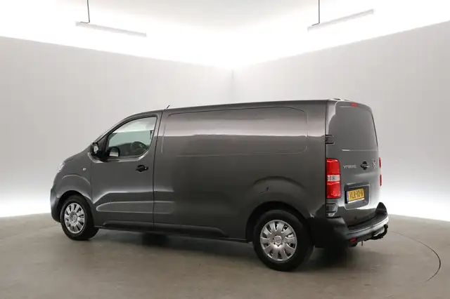 Opel Vivaro view 4