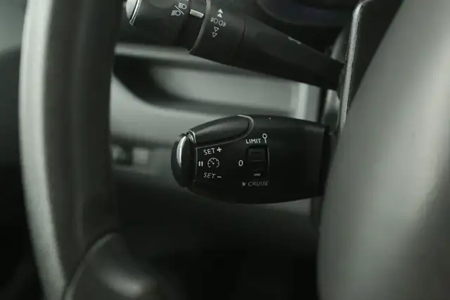 Opel Vivaro view 14