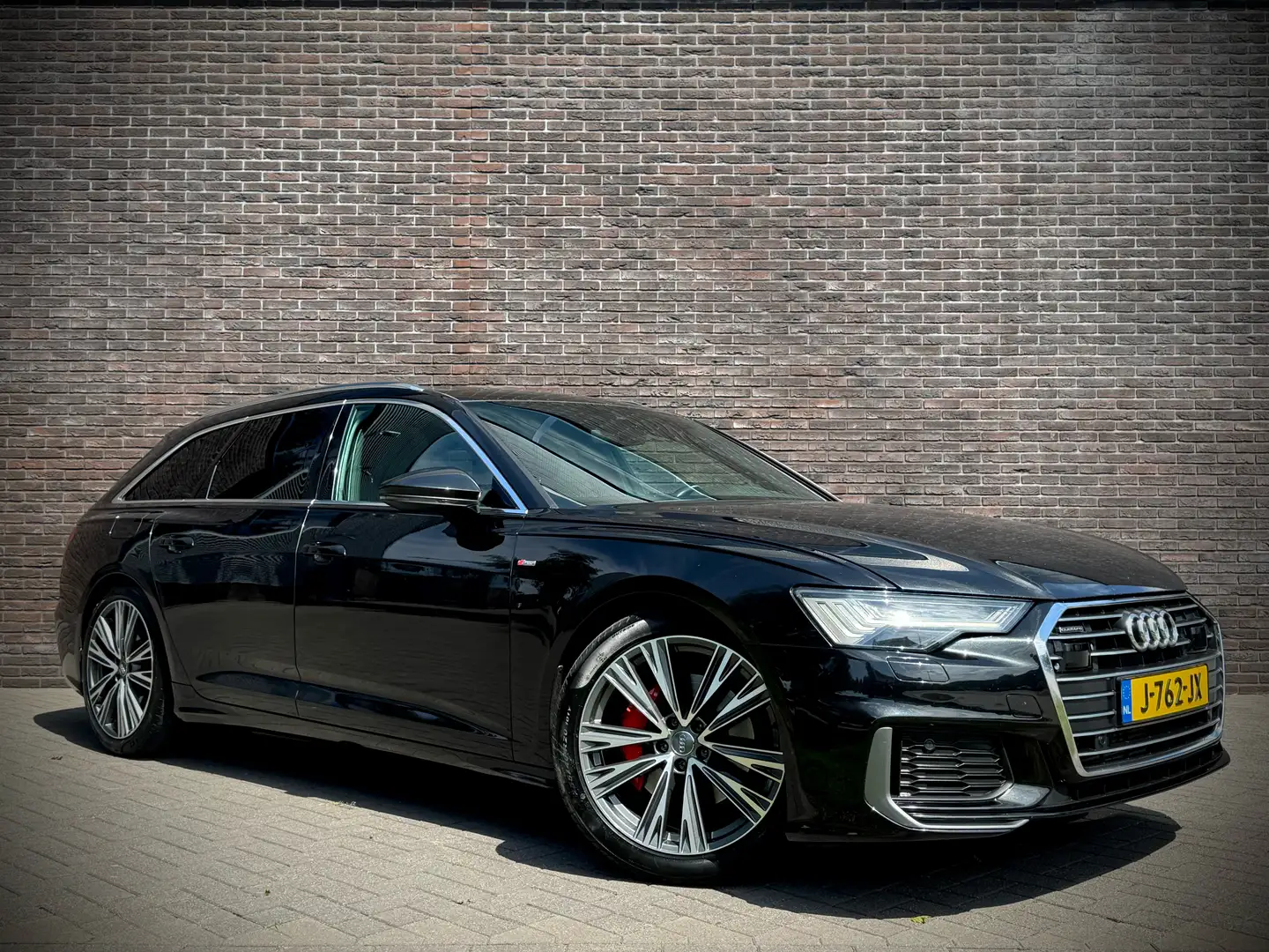 Audi A6 AVANT/ 45 TDI/ S-LINE QUATTRO/ PANO/ ELEKTRISCHE T Grijs - 2