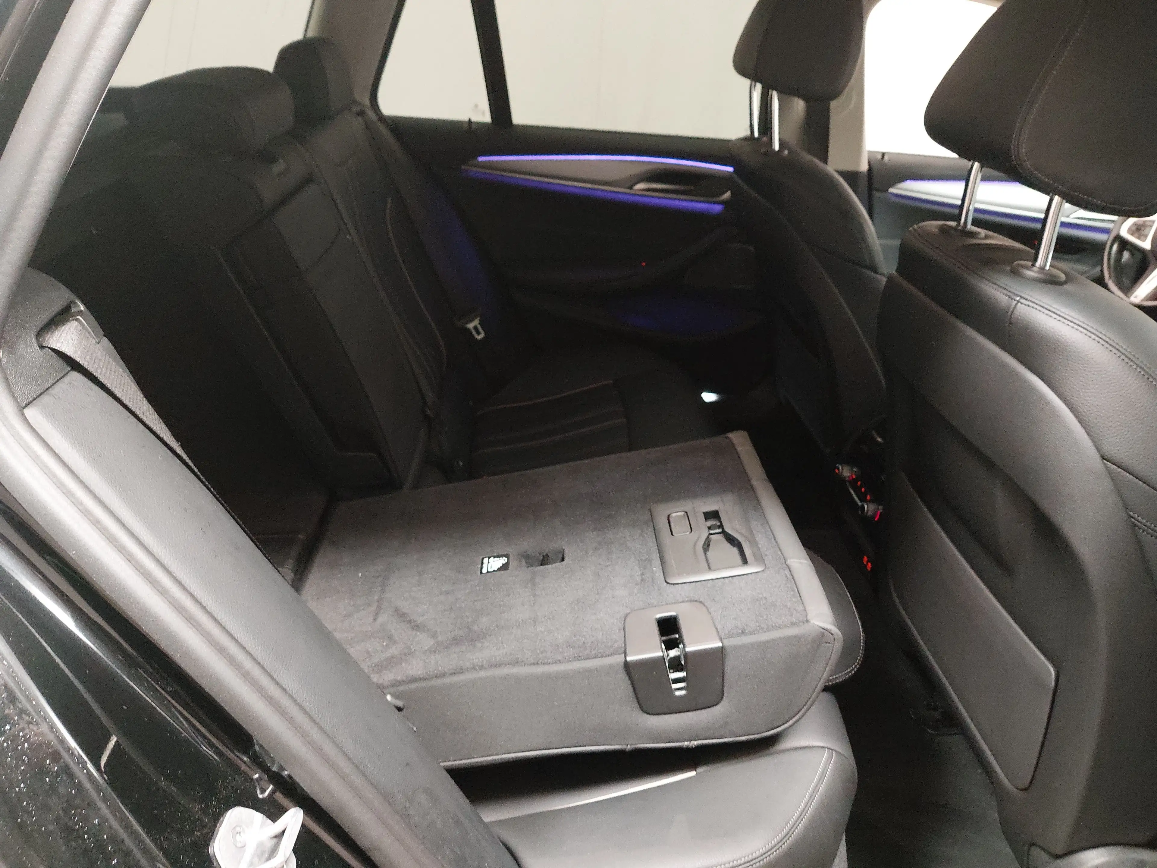 BMW 520 dA Touring Leder Navi Laser LC prof. KLIMAAUT LED RADIO SHZ PDC HUD KAMERA — photo 11