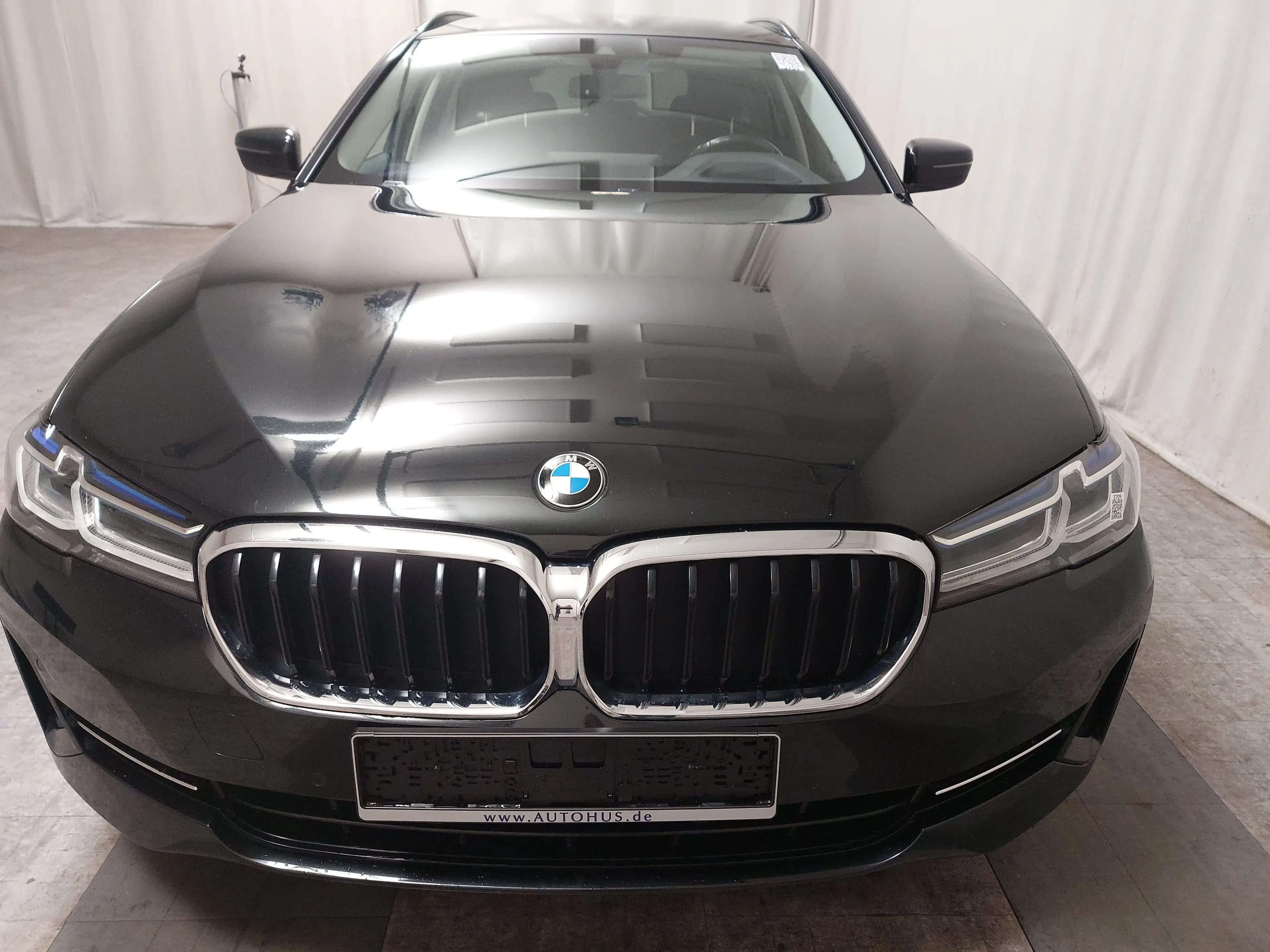 BMW 520 dA Touring Leder Navi Laser LC prof. KLIMAAUT LED RADIO SHZ PDC HUD KAMERA — photo 9