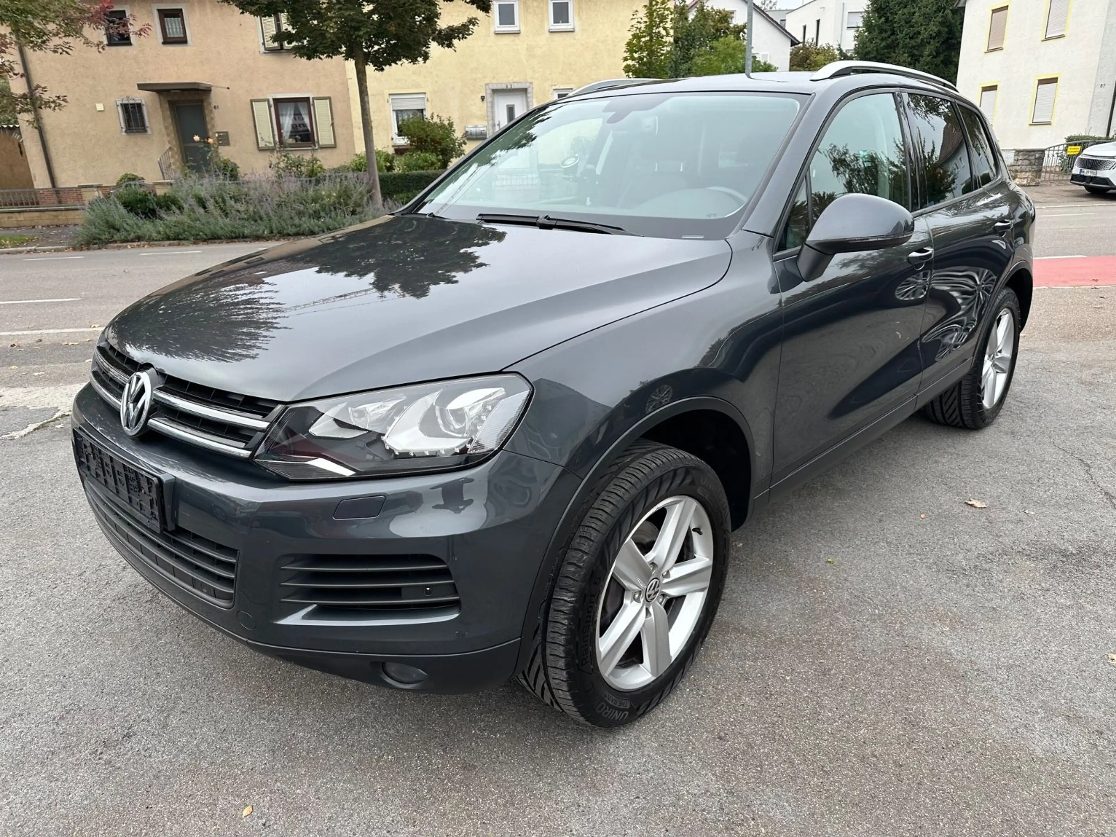 Volkswagen Touareg V6 TDI BMT/ Navi/ Leder/ BiXenon/AHK — photo 2