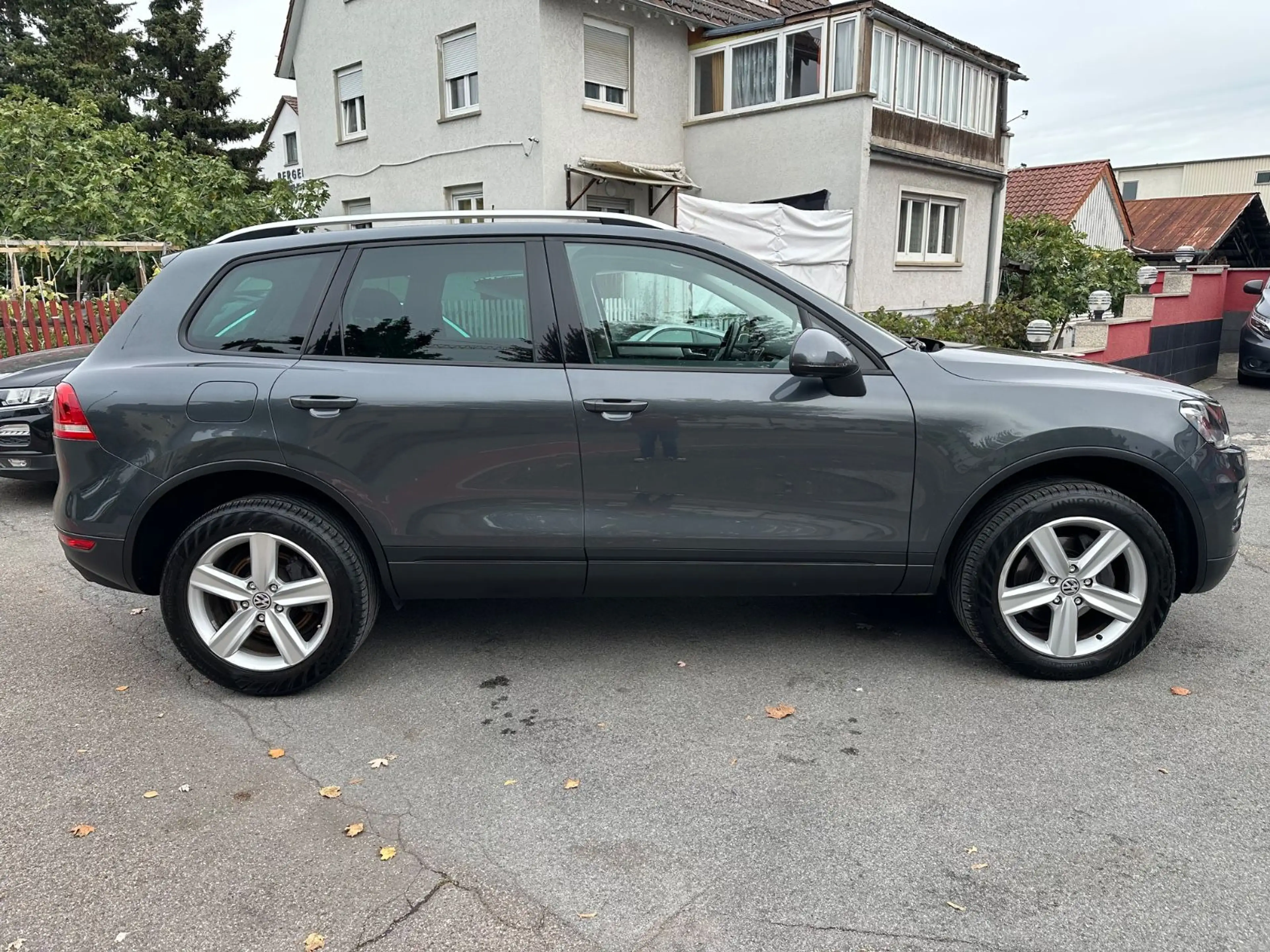 Volkswagen Touareg V6 TDI BMT/ Navi/ Leder/ BiXenon/AHK — photo 4