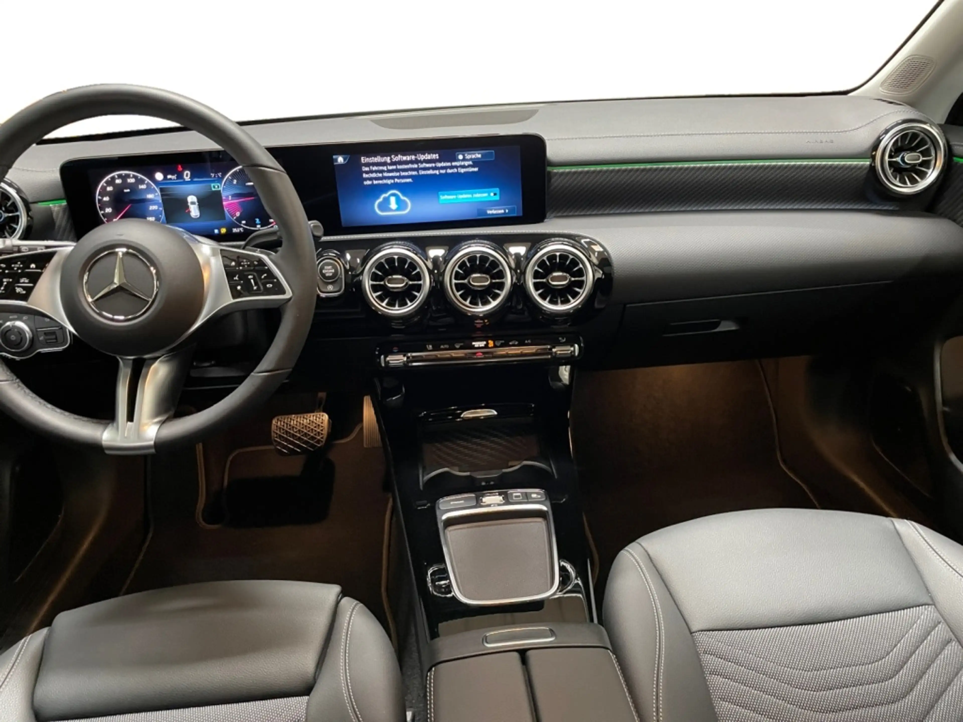Mercedes-Benz CLA 220 d Shooting Brake Progressive MBUX+MBeam — photo 12