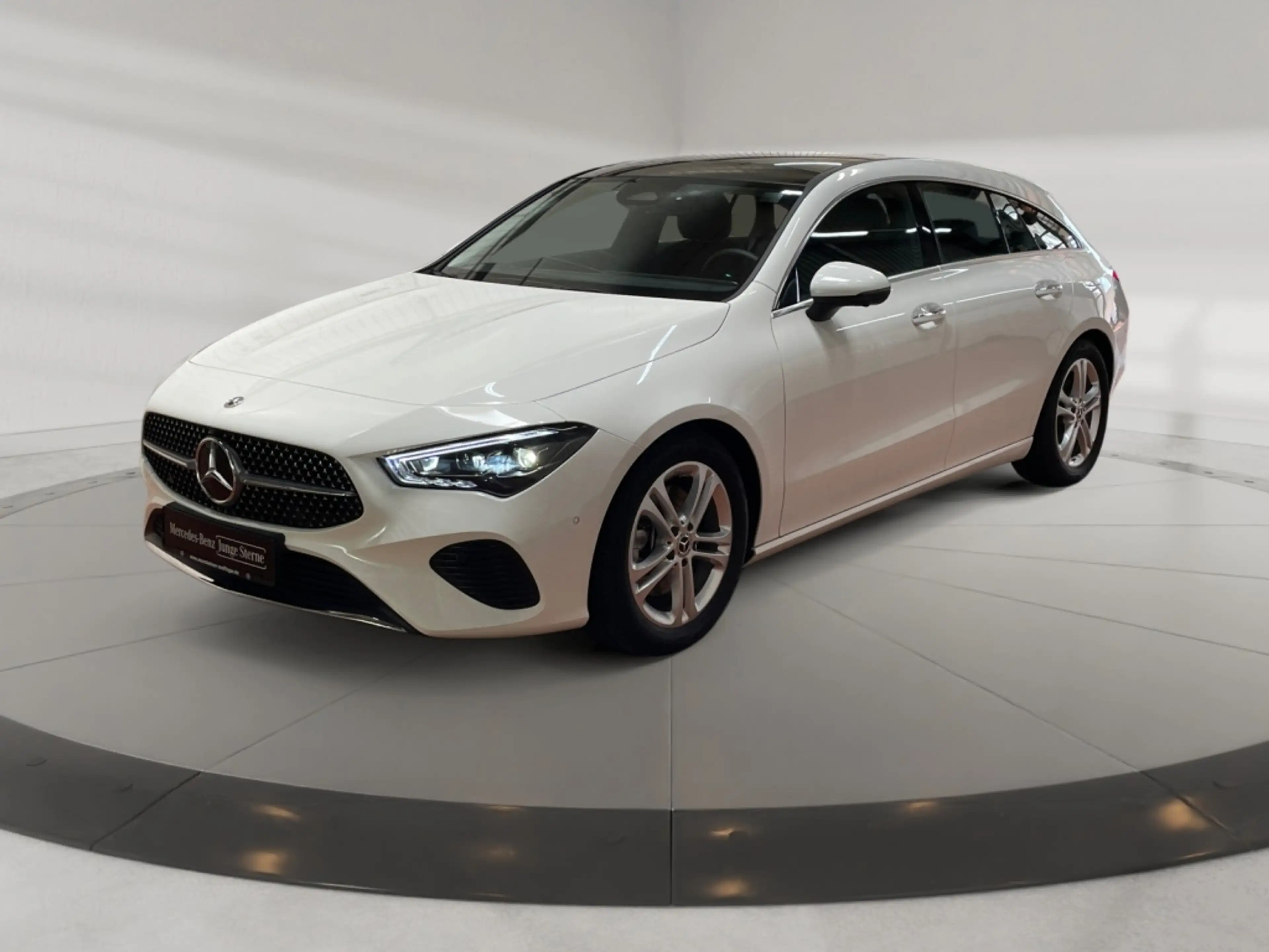 Mercedes-Benz CLA 220 d Shooting Brake Progressive MBUX+MBeam — photo 2