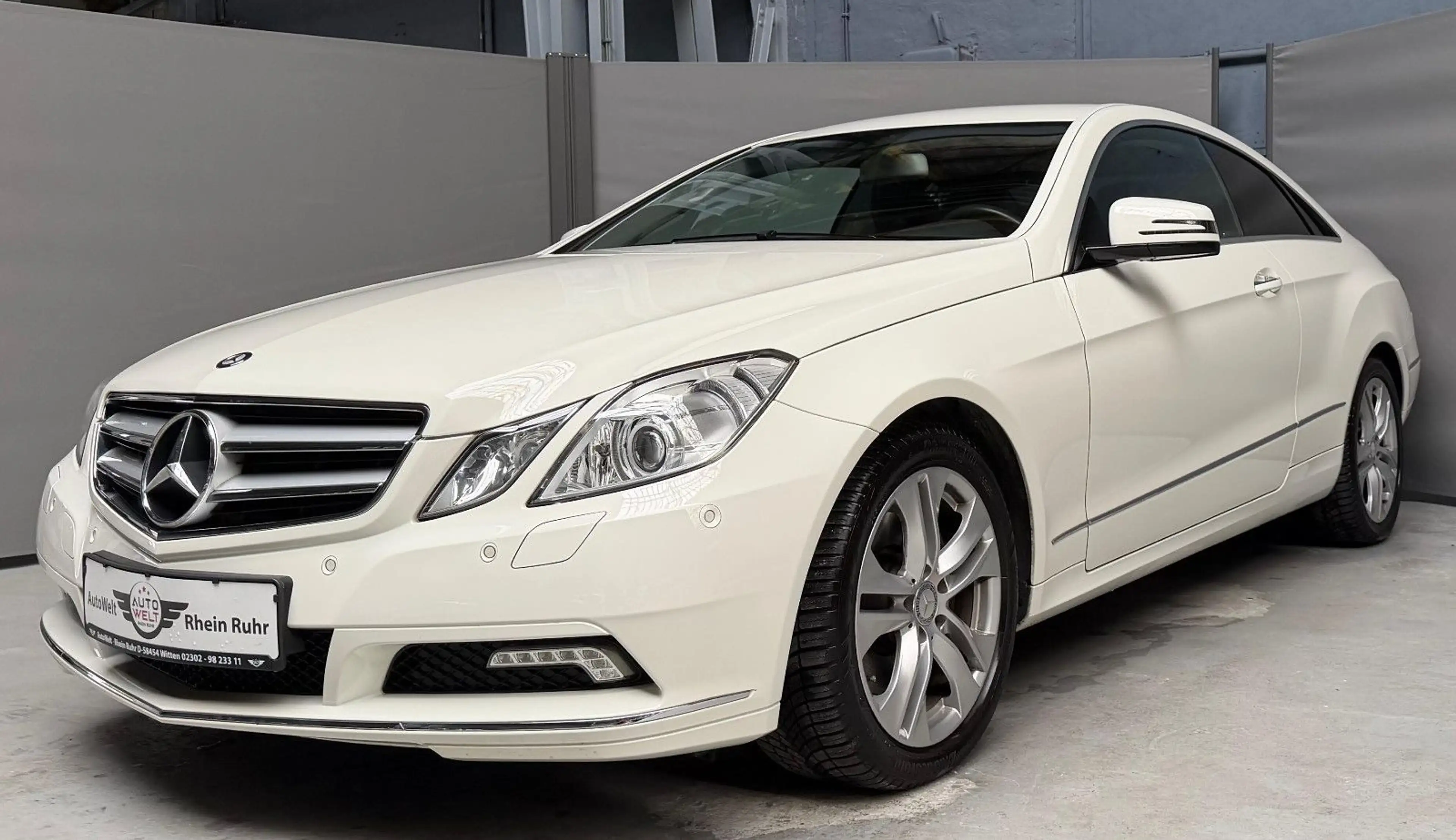 Mercedes-Benz E 350 Coupé Leder Bi-Xenon Keyless Go 42TKM