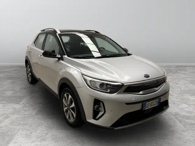 Kia Stonic 1.2 DPi GPL Style s/Design Pack