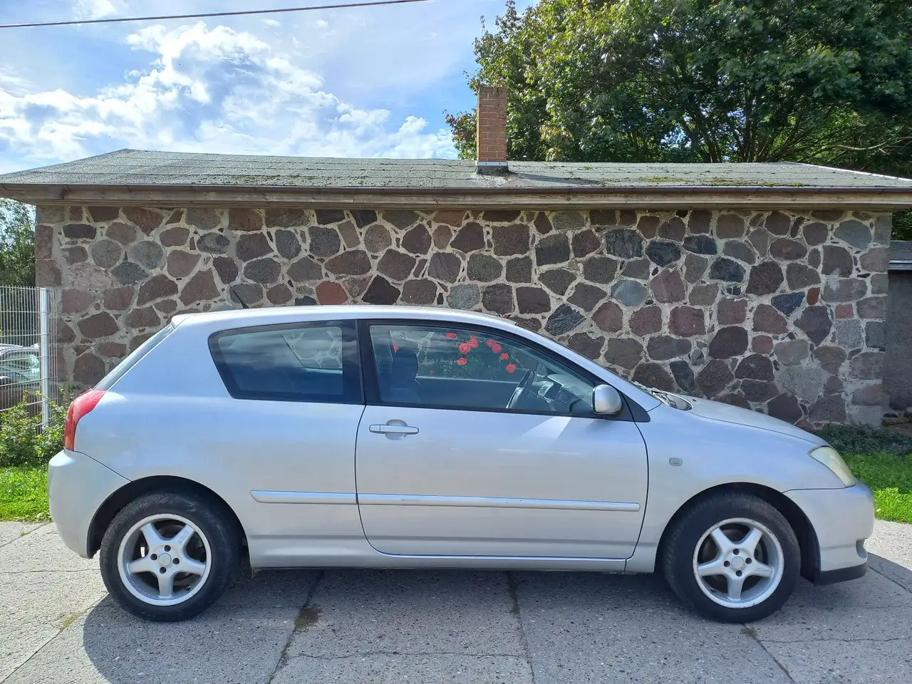 TOYOTA COROLLA - 1.6 110ch - 169 500KMS - VOLANT EN CUIR