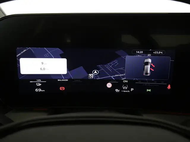 Audi E-Tron view 12