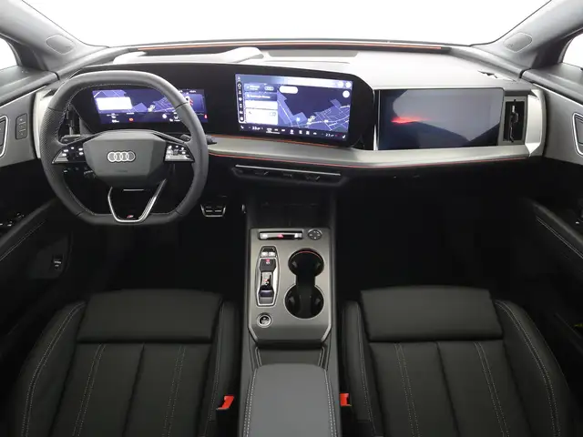 Audi E-Tron view 11