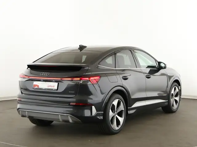 Audi E-Tron view 7