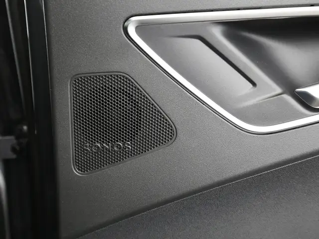 Audi E-Tron view 14