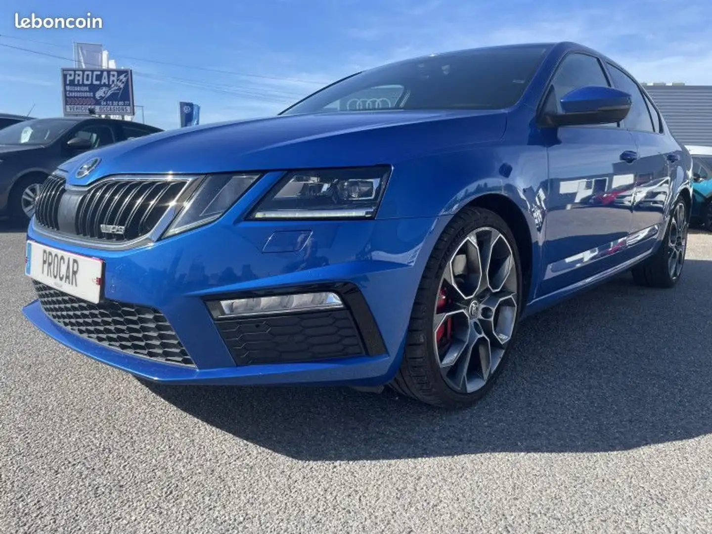 Skoda Octavia 2.0 TSI 230CH RS DSG6 Blau - 1