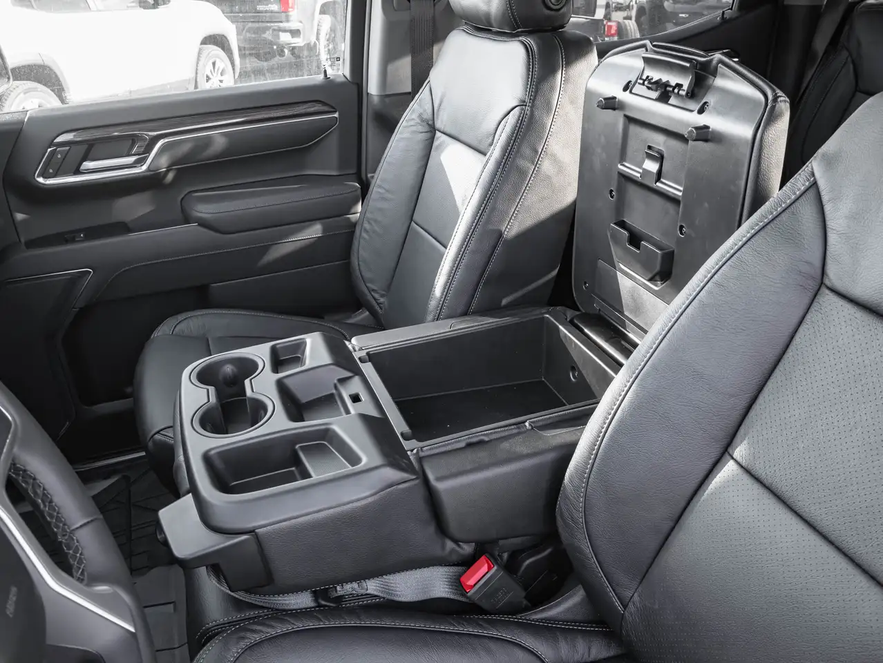 Chevrolet Silverado 1500 снимка Chevrolet Silverado 1500