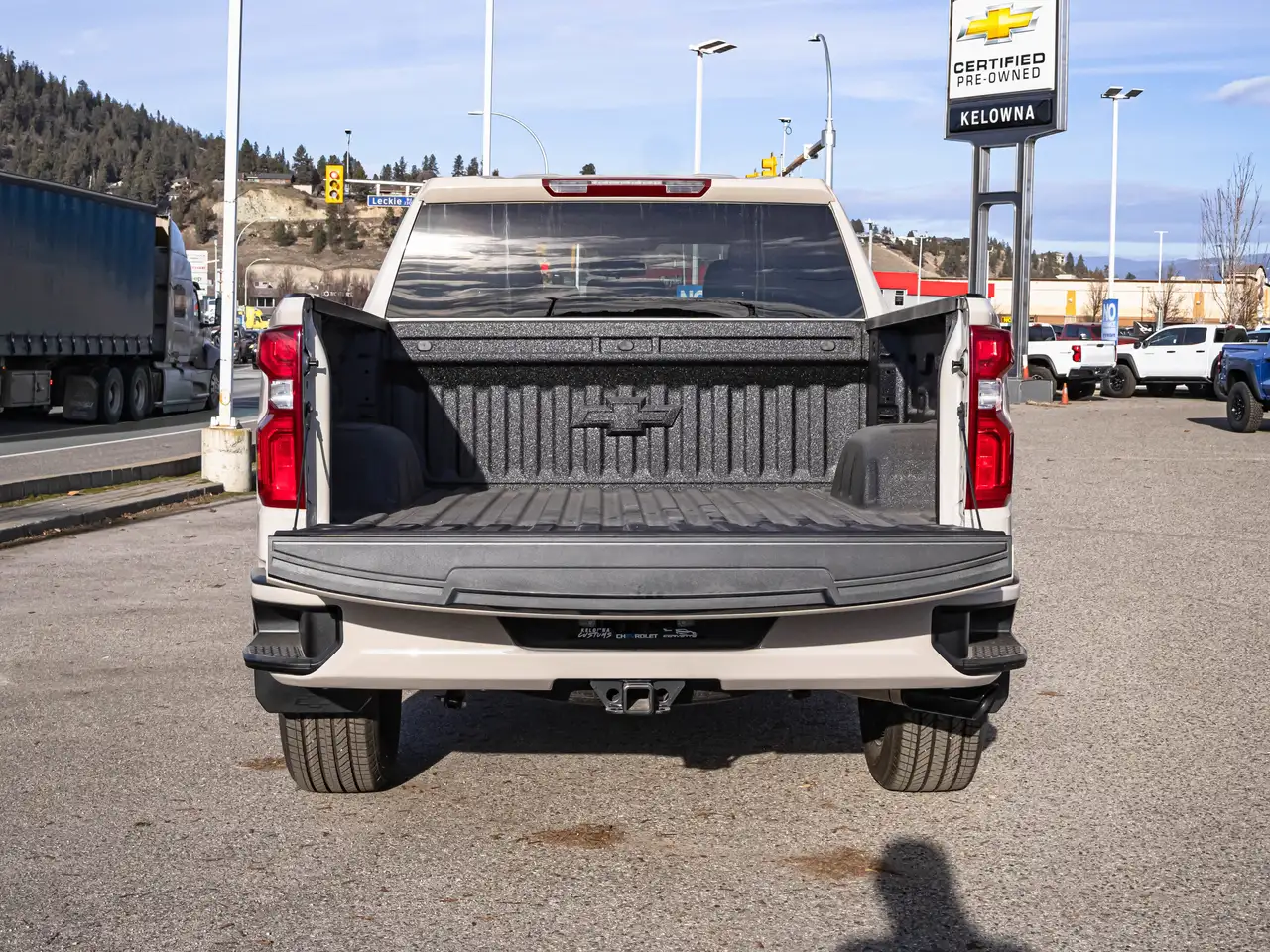 Chevrolet Silverado 1500 снимка Chevrolet Silverado 1500