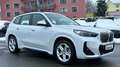 BMW X1 xDrive23i M Sport ACC 360 HUD HARMAN/KARDON Weiß - thumbnail 4