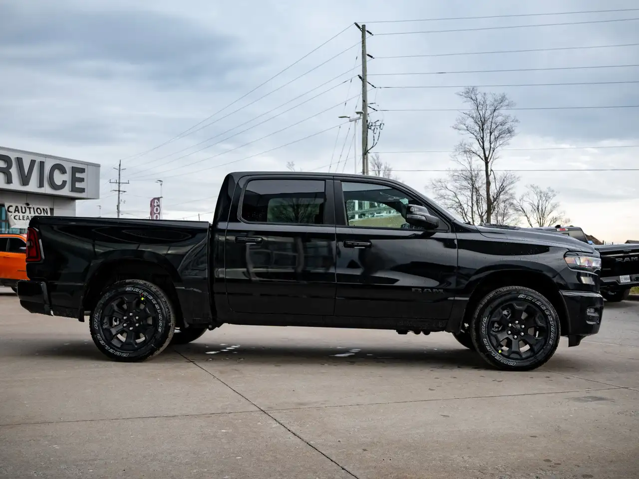 RAM 1500 снимка RAM 1500