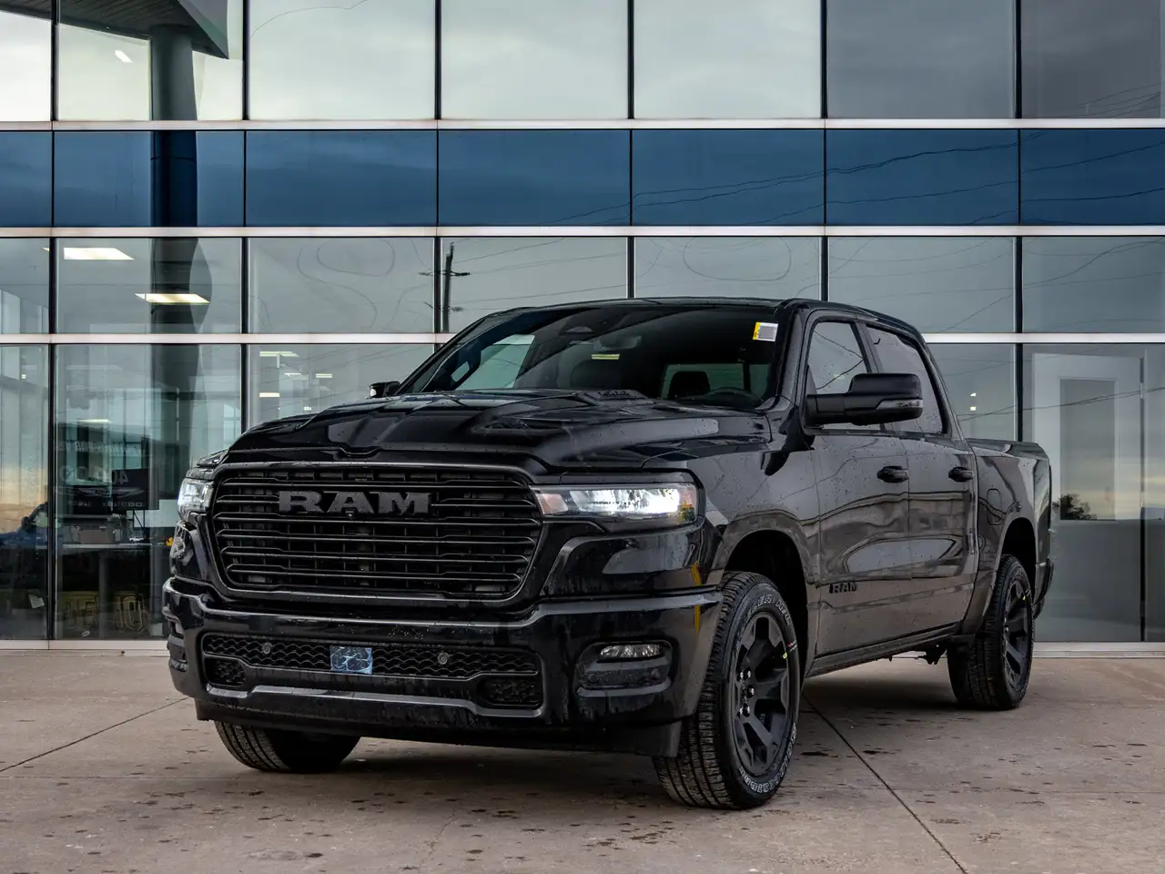 RAM 1500 снимка RAM 1500
