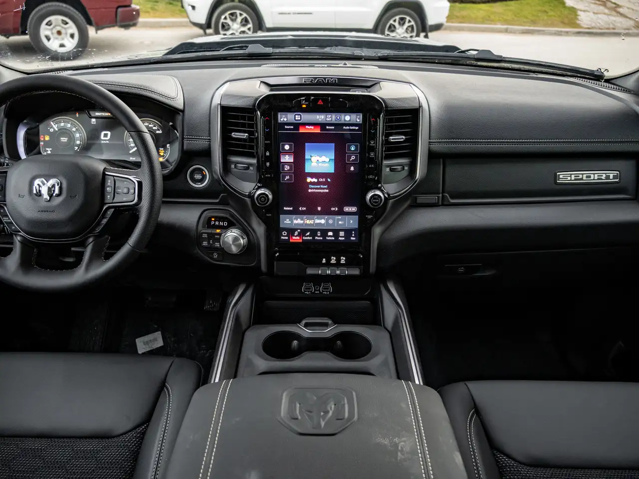RAM 1500 снимка RAM 1500
