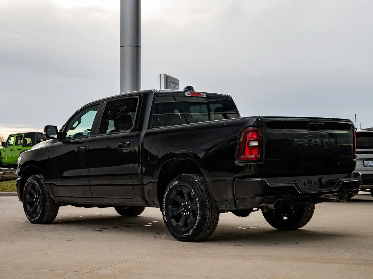 RAM 1500 снимка RAM 1500