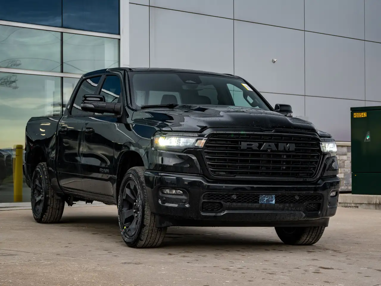 RAM 1500 снимка RAM 1500