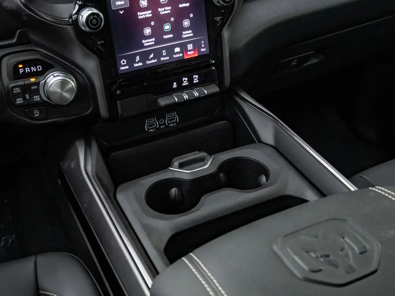 RAM 1500 снимка RAM 1500