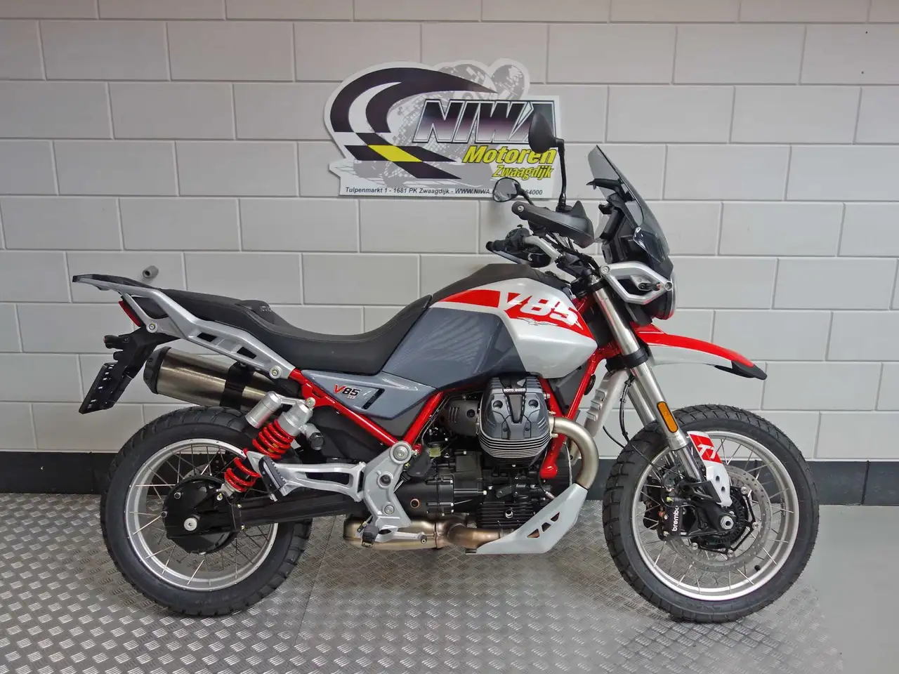 Moto Guzzi V 85 TT