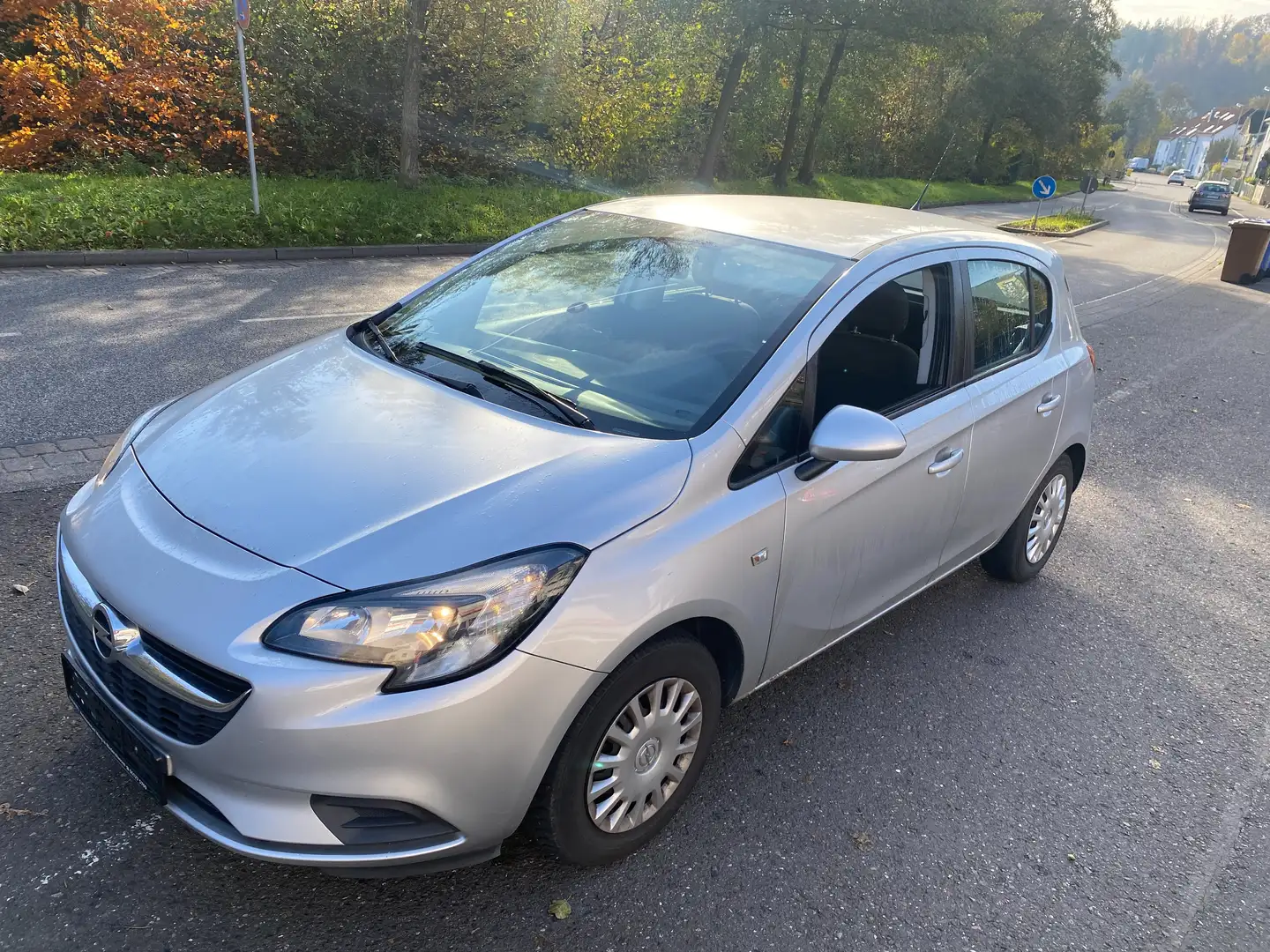 Opel Corsa E 1.4 Edition Scheckheft u-frei 2.Hd Tüv 9/27 Argent - 2