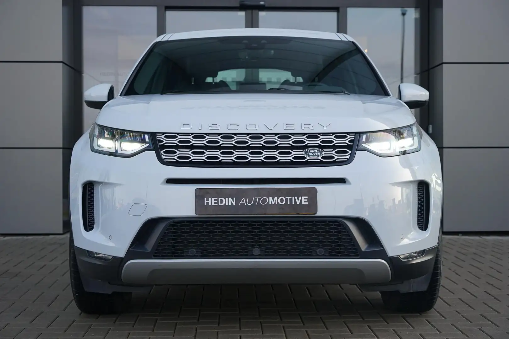 Land Rover Discovery Sport D150 2.0 Launch Edition Wit - 2