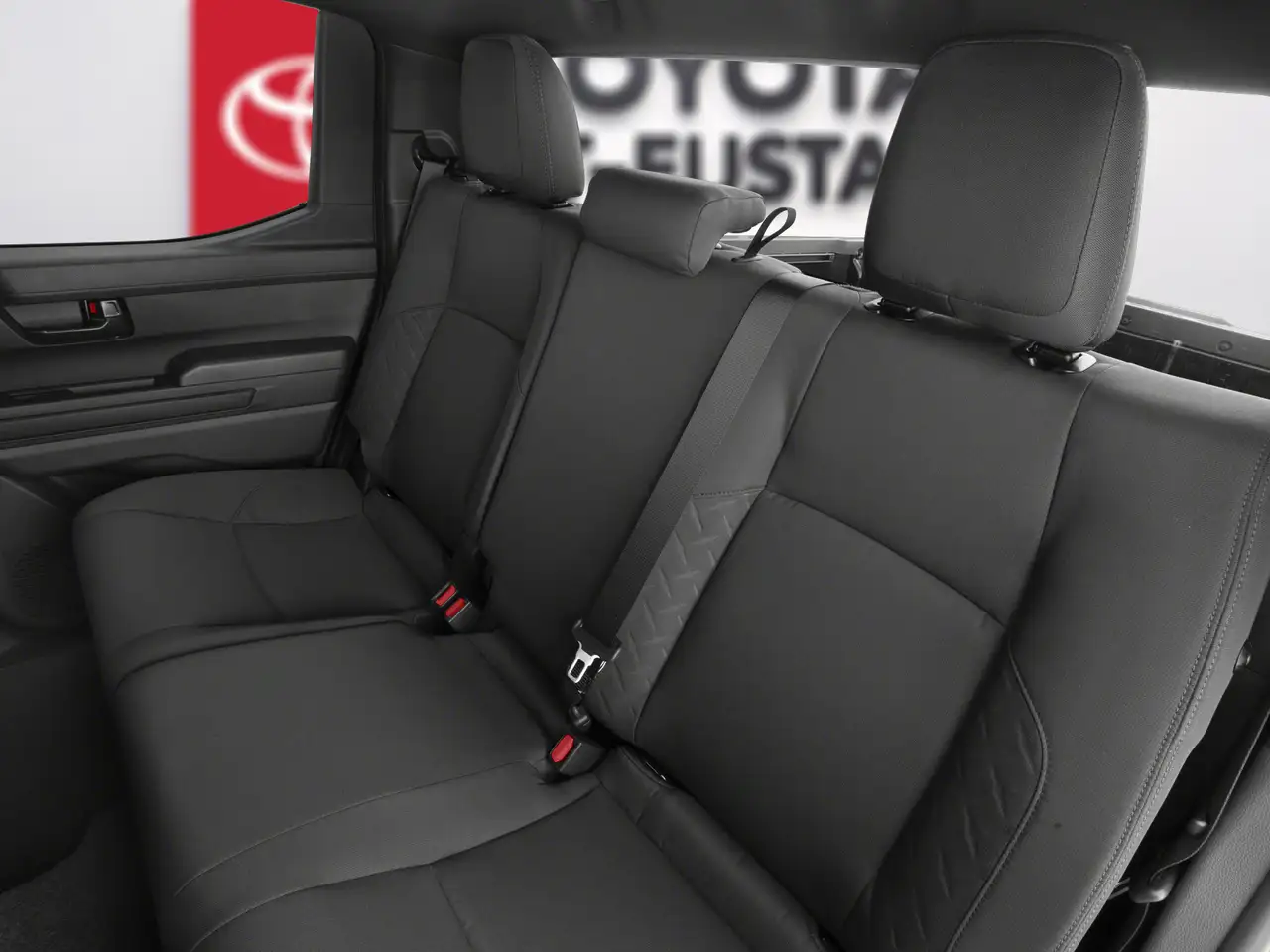 Toyota Tacoma снимка Toyota Tacoma