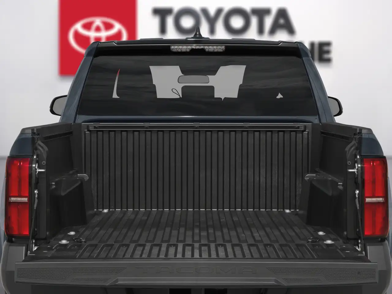 Toyota Tacoma снимка Toyota Tacoma