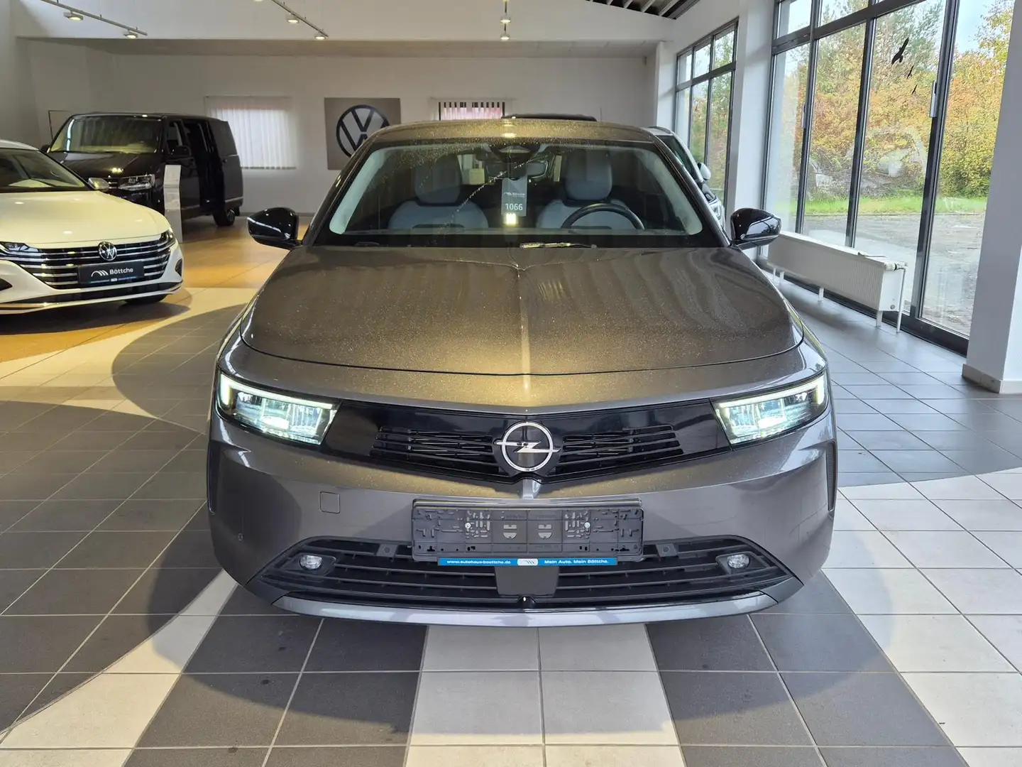 Opel Astra ST Busi Edition PHEV LED/Navi/AHK/SHZ/180°Kamera Grau - 2