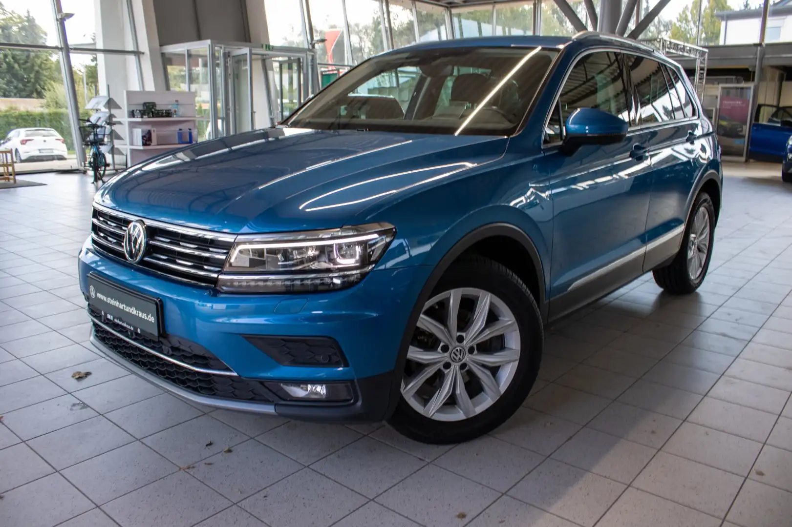 Volkswagen Tiguan Highline | 4Motion | DSG | ACC | Navi Pro | LED | Blauw - 1