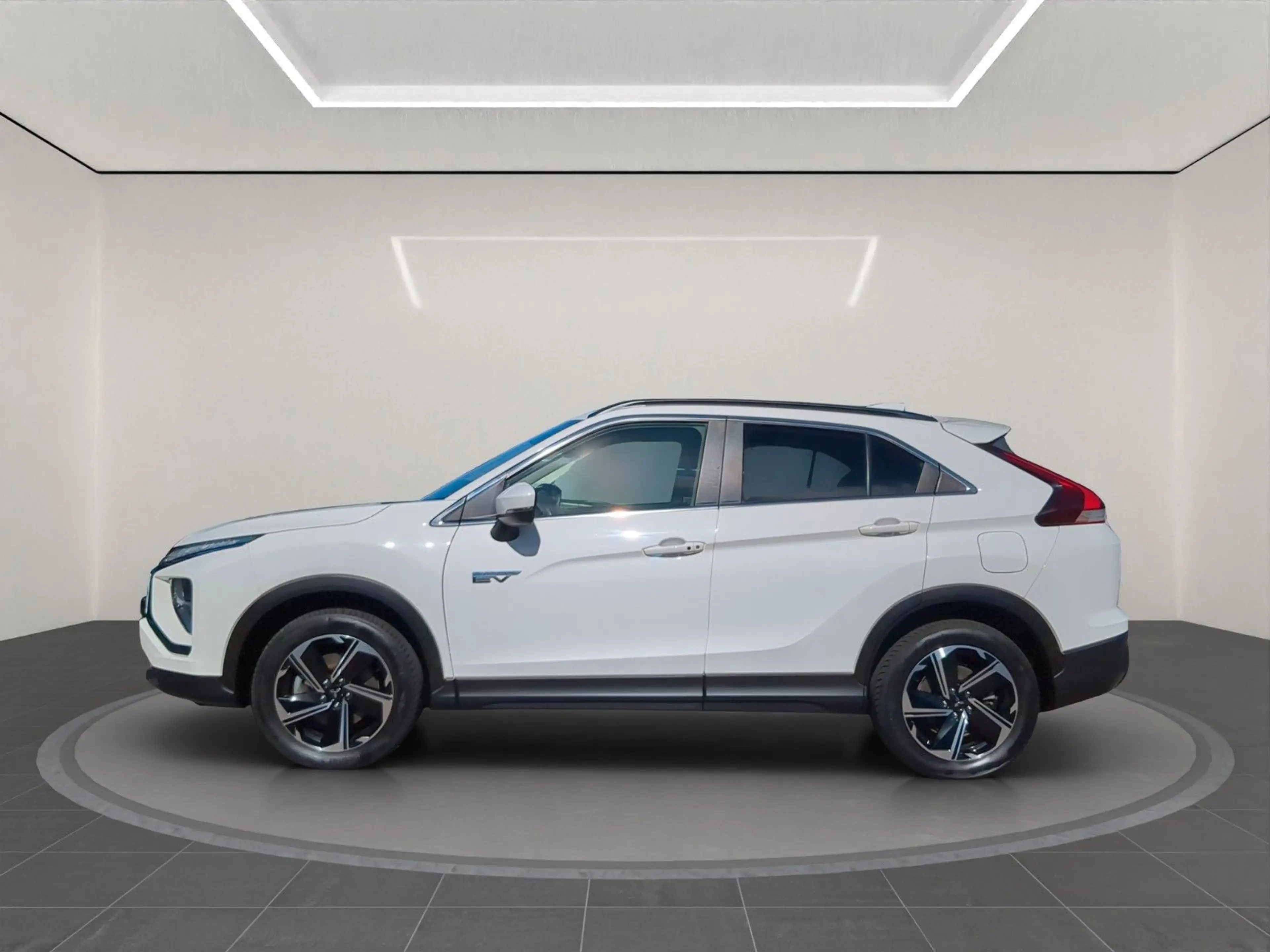 Mitsubishi Eclipse Cross Basis Hybrid 4WD RFK SHZ KLIMA ACP — photo 7
