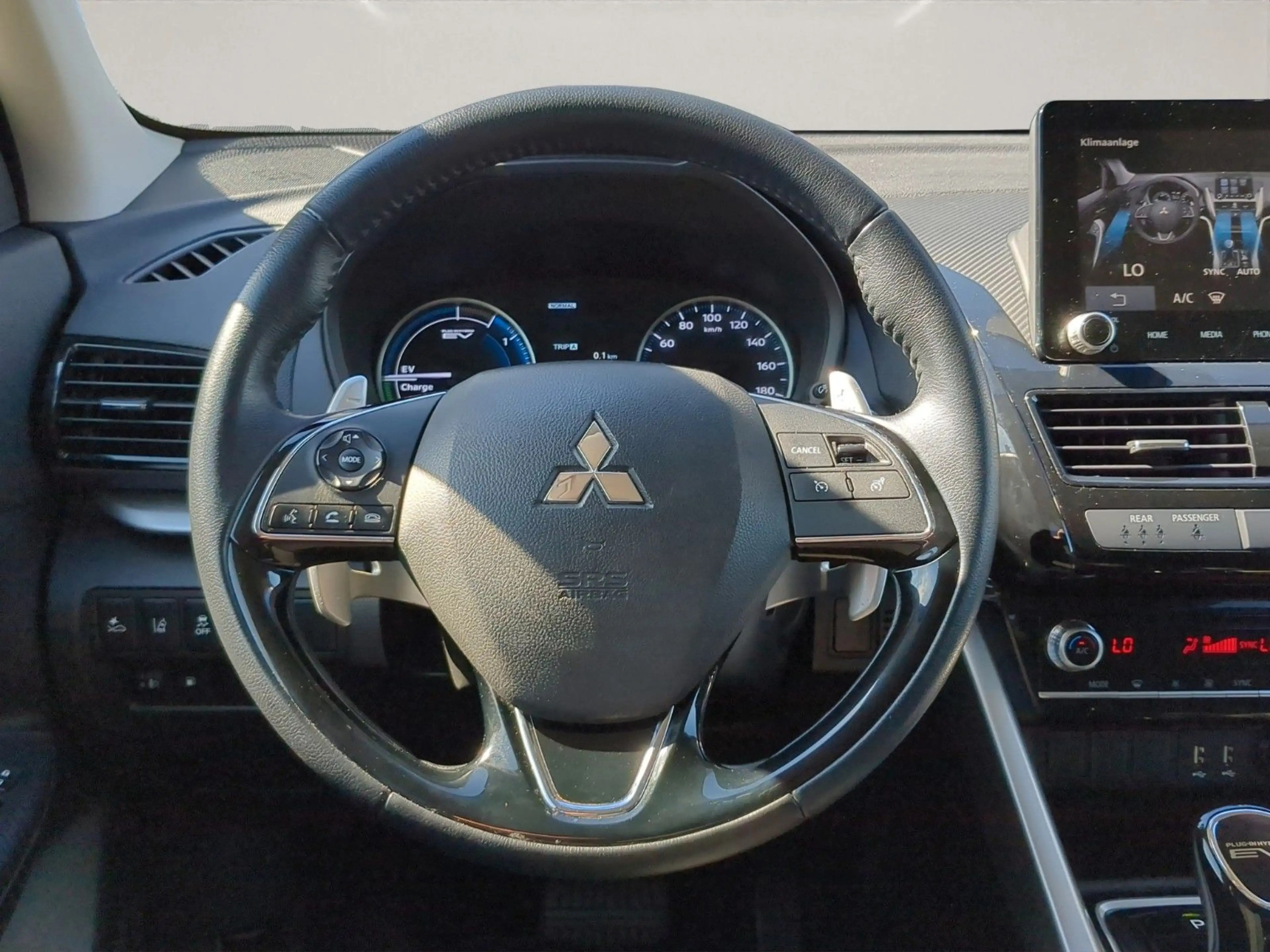 Mitsubishi Eclipse Cross Basis Hybrid 4WD RFK SHZ KLIMA ACP — photo 13