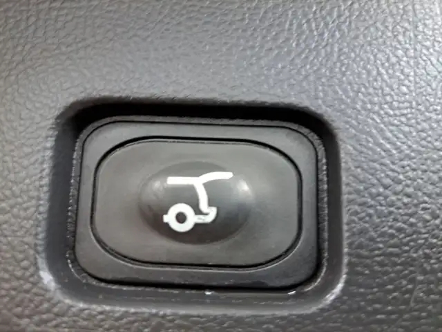Ford Mondeo view 8