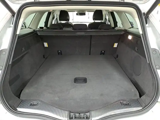 Ford Mondeo view 7