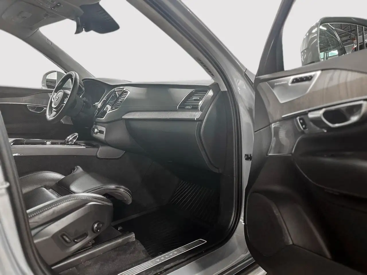 Volvo XC90 снимка Volvo XC90
