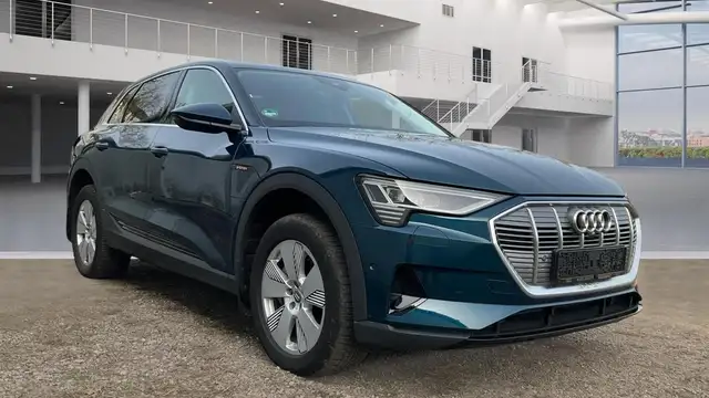 Audi e-tron 55 quattro 95kWh AHK HuD PANO Navi SOH 94%