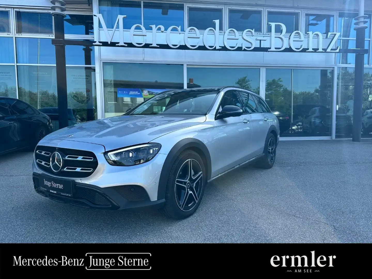 Mercedes-Benz E 450 4MATIC T-Modell All-Terrain Panorama Silber - 1