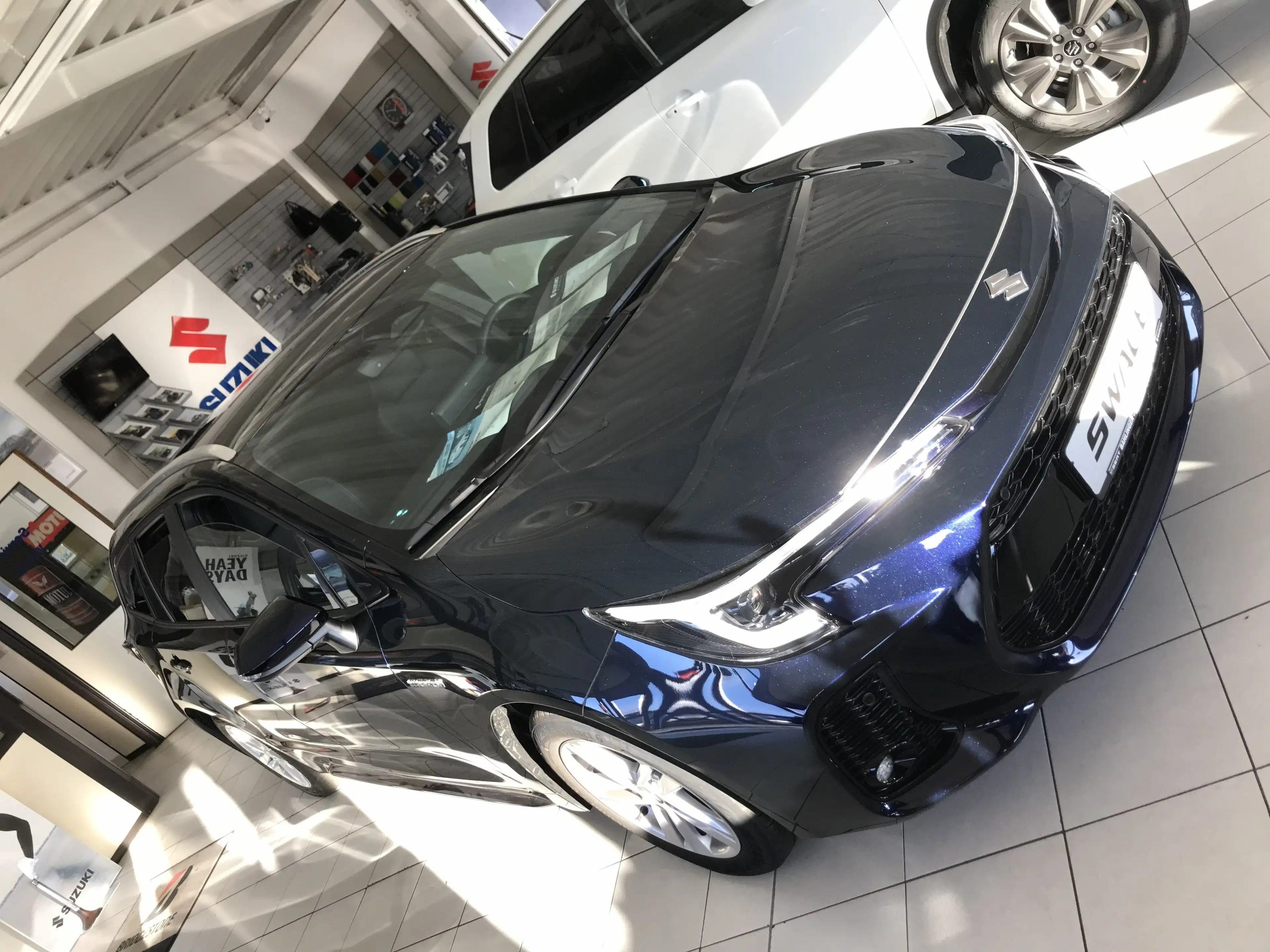 Suzuki Swace 1.8 Hybrid Comfort+ — photo 3
