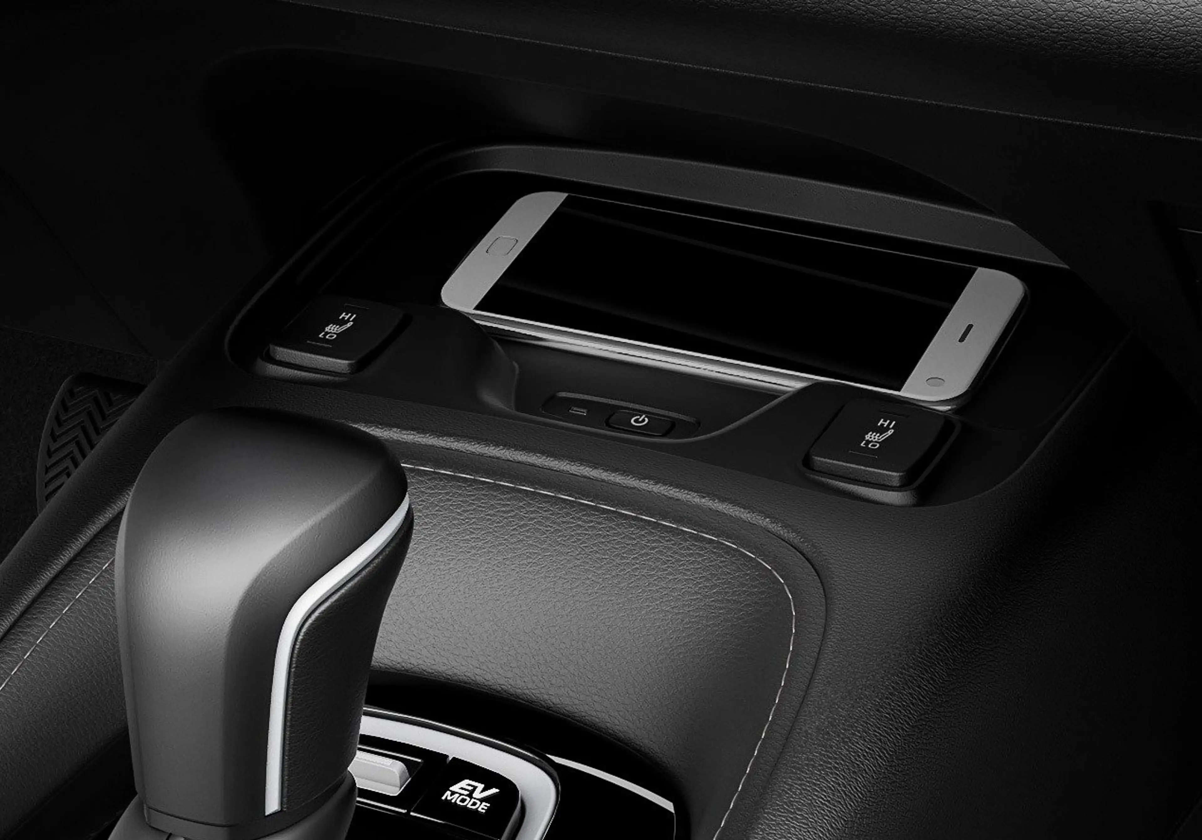 Suzuki Swace 1.8 Hybrid Comfort+ — photo 11