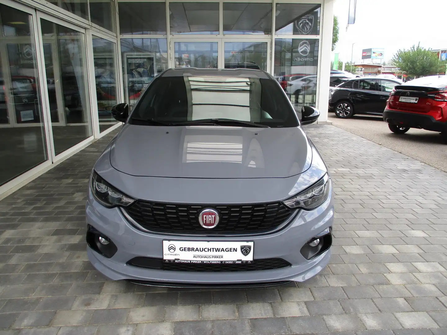 Fiat Tipo S-Design Grau - 2