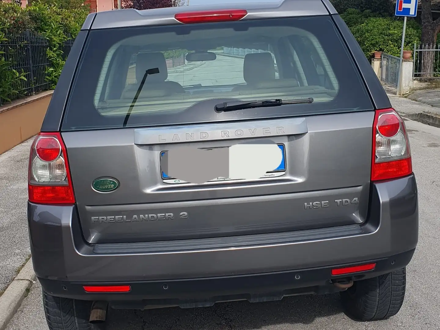 Land Rover Freelander 2 - 2.2 td4 HSE - Grau - 2