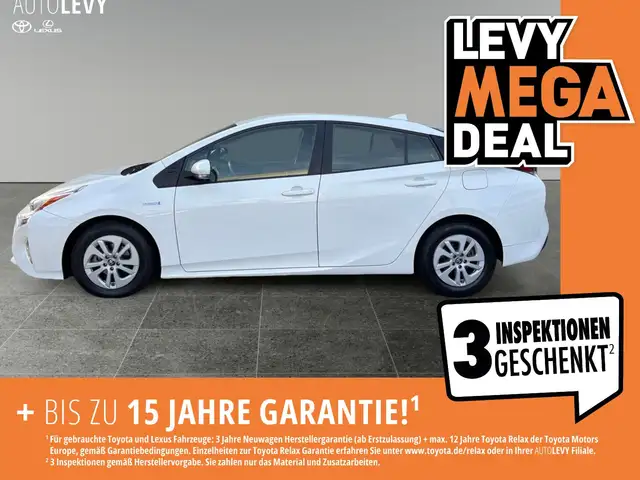 2016 Toyota Prius in White for sale