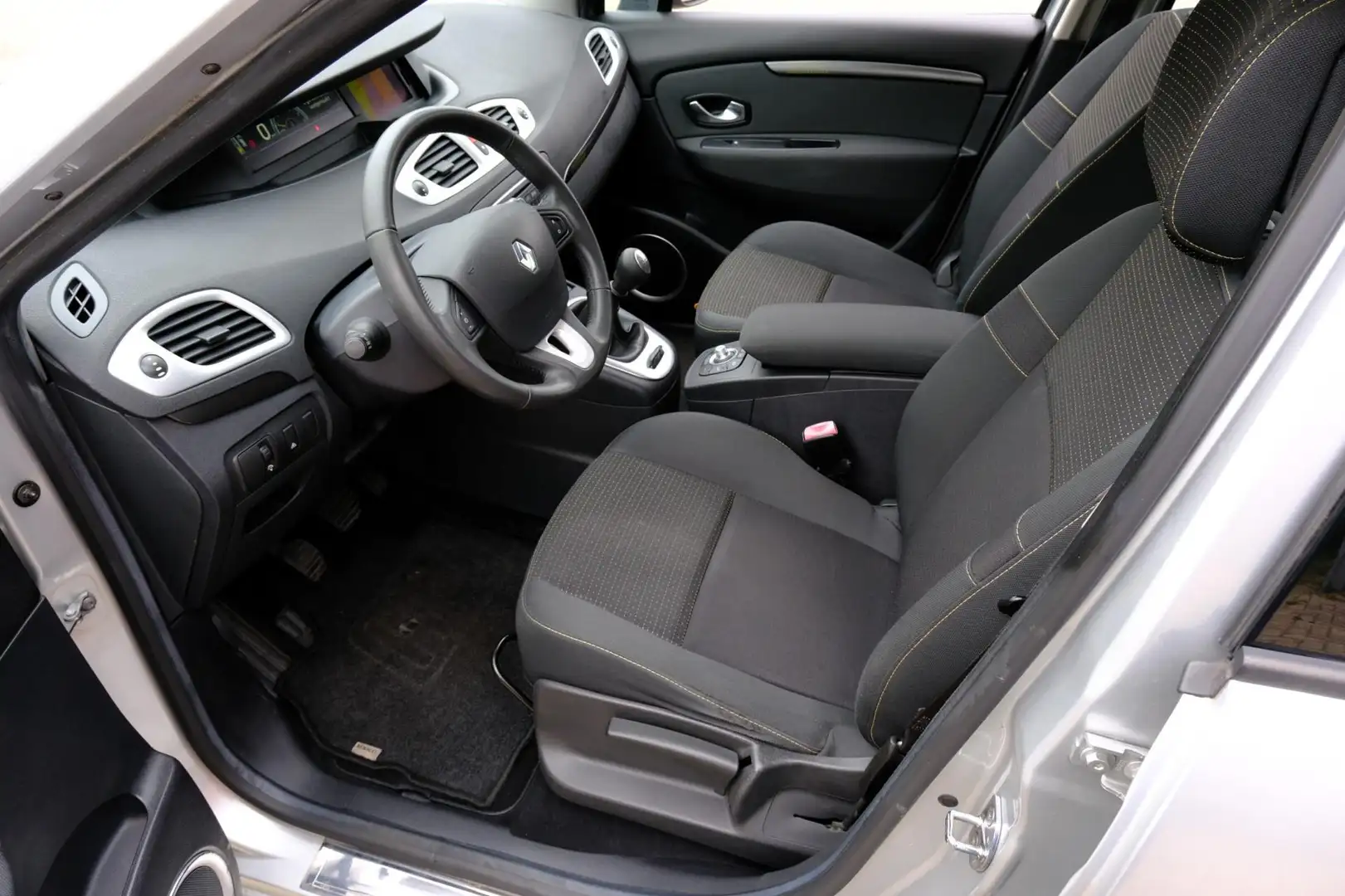 Renault Scenic 1.5 dCi Dynamique Xenon|Navi|1e Eigenaar!|Clima|LM Gri - 2