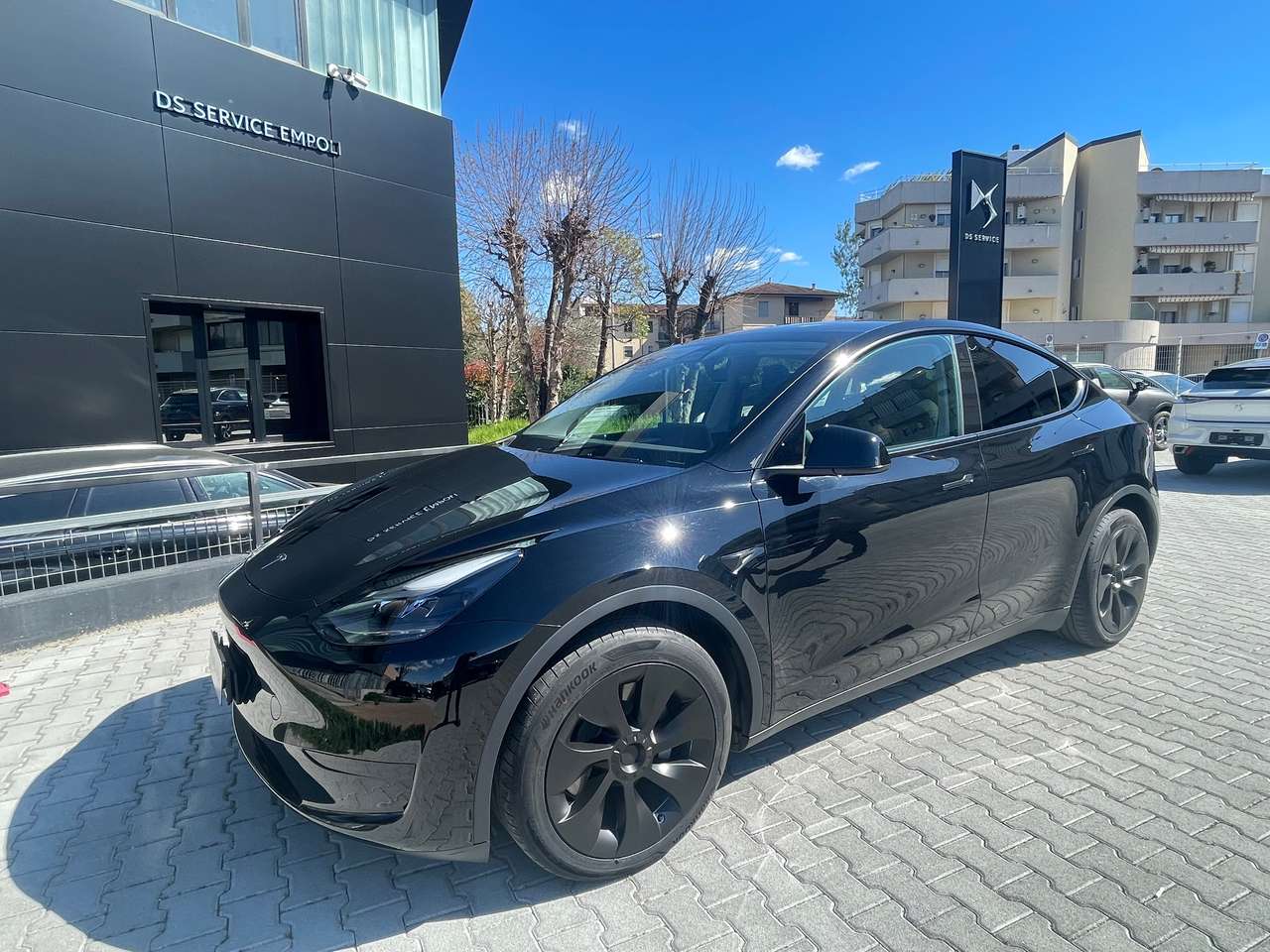 Tesla Model Y Long Range IVA ESPOSTA AWD Dual Motor