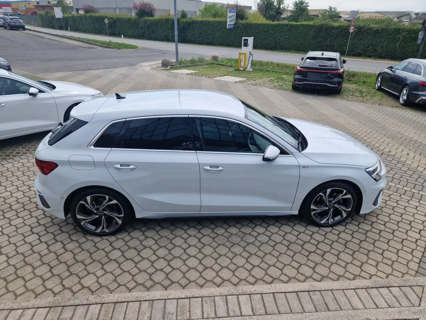 Audi A3 SPB 35 TFSI S tronic S line edition Bianco - 2