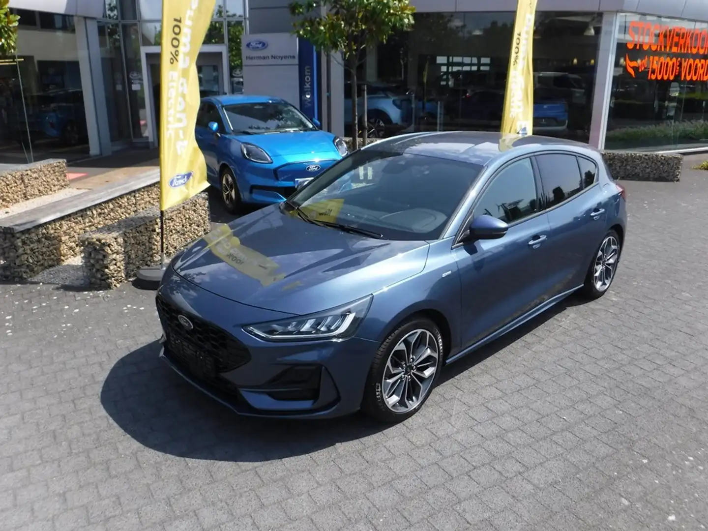 Ford Focus EcoBoost mHEV ST-Line X Bleu - 2
