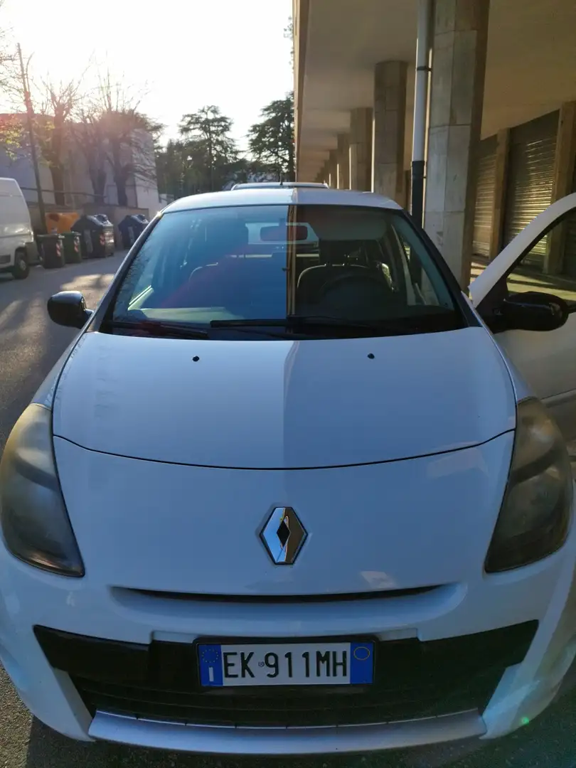 Renault Clio 5p 1.2 16v Confort - 2